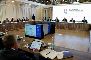 В саратовской маршрутке бил фонтан